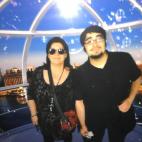 Maribel cuenta la historia detrás de esta imagen: "Esta foto esta hecha a "traición" hace más de un año, se nos ve contentos a mi mi gusta." http://twitter.com/MaribelT1957