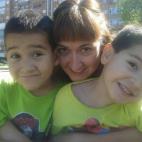 Rosa Torres envía una foto del 12 de octubre por la tarde. "Con mis dos enanos, estábamos en el parque y ellos no paraban de montar en bici, son mi soletes y les adoro, se llaman Marcos (6 años) y Enrique (4)"