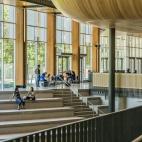 Las becas Erasmus, de las que disfrutan miles de estudiantes europeos, también desaparecerían en Reino Unido. Así, los estudiantes británicos no podrán cursar una de estas becas en otros países europeos y viceversa.