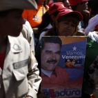 5c8a65e3250000bd05811902