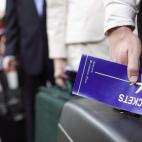 Hay mil y una formas de encontrar vuelos baratos de última hora, pero, ¿estás dispuesto a dejar lo que estás haciendo y a aprovechar la situación? Resérvate unos días en tu calendario y luego deja que una aplicación del tipo Get The Flig...