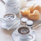 Nivel de acierto: "Es uno de los dichos sobre la salud más habituales y también uno de los más ciertos", asegura Sacristán. El desayuno rompe con el ayuno nocturno, activa el metabolismo y nos aporta la energía necesaria para rea...