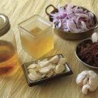 Nivel de acierto: Estamos ante tres alimentos muy ricos en propiedades que pueden servir para alejarnos de ciertos medicamentos. Eso es a lo que se refiere el refrán cuando habla de inyección, que era el método utilizado antiguamen...