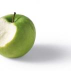 Nivel de acierto: Comer una manzana en ayunas es muy beneficioso. Igual que ocurre con otras frutas y verduras. "La manzana es buena en cualquier momento del día porque son ricas en vitamina C y flavanoides, los cuales actúan como ...