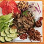 Nivel de acierto: Si sabemos leer entre líneas —las cenas tienen que ser más bien escasas—, este refrán tiene un alto nivel de acierto. "Actualmente se recomienda que la cena represente, aproximadamente, el 15-20% del aporte c...