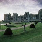 Vivir de alquiler en el castillo que utiliza la soberana británica durante los fines de semana y las vacaciones podría llegar a costar la friolera de 1,57 millones de euros al mes. No es de extrañar, si tenemos en cuenta que la finca (en Berk...