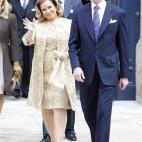 5c8b7bf43b000054066db30a