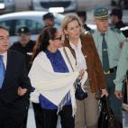 5c8ac52a240000f404a3a75d