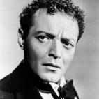 Quizá su nombre no resulte inmediatamente familiar, pero este alemán ha aparecido en películas tan míticas como Casablanca, El hombre que sabía demasiado, Crimen y castigo o El halcón maltés. Lorre tenía un físico muy particular que le ...