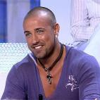 De pretendiente y tronista de Mujeres y Hombres y Viceversa a proyecto de presentador. Al menos es lo que quiere... Rafa Mora se dio a conocer cuando intent&oacute; conquistar a Tamara Gorro en el dating de Telecinco (que ahora se emite en Cuatr...