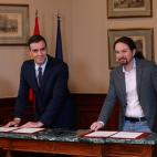 Otro momento de la firma