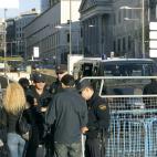 Los agentes están identificando a todo aquel que quiere acceder a las inmediaciones del Congreso.