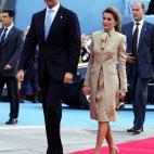 De Felipe Varela, con abrigo beis, en sus primeros premios como Princesa de Asturias.