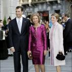 De Felipe Varela, en tonos lila, embarazada de la princesa Sof&iacute;a.