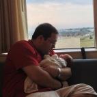 "Esto es real. Ahora soy el responsable de este pequeño ser".