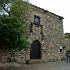 Extremadura es otra de las regiones preferidas por las familias, y para muchos padres (perdón por el estereotipo), el lugar donde dejarse llevar por los placeres de la gastronomía que de vez en cuando les prohíbe la dieta o falta de tiempo de...