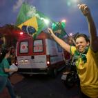 5c8a33a63b000037066bb14b