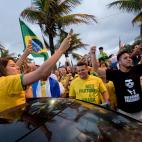 5c8a33a8240000f404a2c937