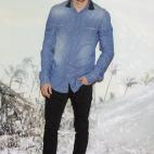 5c8ac4bb250000580681b5eb