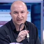 Aparec&iacute;a en pantalla con un recopilatorio de las noticias m&aacute;s curiosas publicadas en prensa.