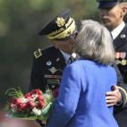 5c8b2ee2240000f7054d0f10