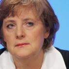 Especialmente en el extranjero, Merkel representa la buena situación económica de Alemania. A pesar de las recientes acusaciones de espionaje la canciller es especialmente popular en los Estados Unidos. “Alemania es simplemente una historia ...