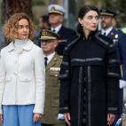 Batet y Llop presiden el izado solemne de bandera en la plaza de ColÃ³n