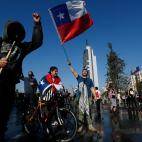 La tensi&oacute;n se fue acumulando hasta el punto de que el domingo el presidente chileno, Sebasti&aacute;n Pi&ntilde;era, decret&oacute; el estado de emergencia y envi&oacute; a miles de militares a las calles