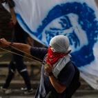 5db001432100008821ad3a2a