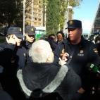 5c8b5cd32400004205a4853f