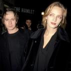 Uma Thurman y Gary Oldman triunfando como actores muy serios y vestidos enteritos de negro. (1992)