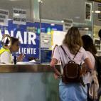 5c8a5e322500000a06810f5a