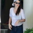 5c8ad3c42500000d04c9b8a5