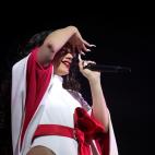 5df00915210000270734f989