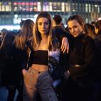 5defdd01210000270734f92f