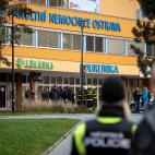 5def5bfc2500003c5dd2fa9b