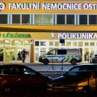 5deff8df2500007160d2fbd7