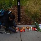 5deff8e7210000500734f95e