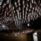 En las bodegas Cinco Jotas tambi&eacute;n se ponen a secar otros embutidos y chacinas de cerdo ib&eacute;rico.