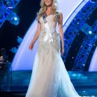 Si eliges blanco, recuerda buscar un diseño con un poco de textura, para realmente hacerte notar.