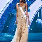 Este color es perfecto para una cena elegante. Además, las aplicaciones crean una textura magnífica y muy seductora.