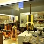 Pero si hay un país en Europa que no se deberían perder los devotos del chocolate, ése es Bélgica. En el centro de Brujas encontramos The Chocolate Museum, un paraíso del dulce ubicado en una casa del siglo XV de cuatro plantas. La entrada ...