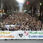 A principios de 1985, un peque&ntilde;o grupo de vascos empez&oacute; a concentrarse en silencio para protestar contra la violencia cada vez que se comet&iacute;a un atentado terrorista. Durante 28 a&ntilde;os, hasta su disoluci&oacute;n e...