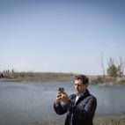 &iquest;Otro selfie de Albert Rivera o se est&aacute; mirando en la pantalla como si fuera un espejo