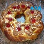 Está relleno de crema pastelera. Consulta aquí la receta completa.