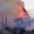 Incendio en la catedral de Notre Dame de Par&iacute;s.