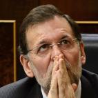 Un año en el que incumples todo lo prometido no puede ser, definitivamente, un buen año. El presidente del Gobierno llegó con una crisis galopante a cuestas y, 12 meses después, todo está peor: los recortes se han cebado con lo que se conoc...