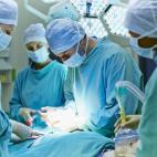 Promedio de sueldo anual: $240,440.Número de personas con este empleo en EE. UU.: 41,070.