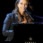 5c8ad648360000a61b6c2950