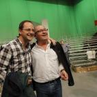 El ex secretario de Organización del PSOE, César Luena, se abraza con el 'número dos' del PSOE de Andalucía, Juan Cornejo, en un acto en Sevilla en noviembre de 2014. Su enfrentamiento sería total el pasado Comité Federal.